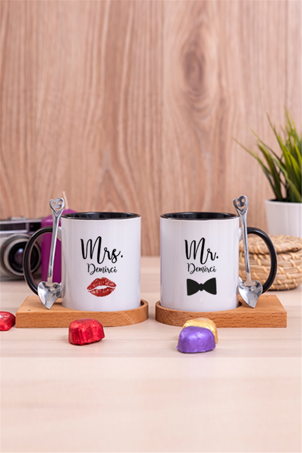 Sevgiliye Hediye Mr Mrs İkili Ahşap Altlıklı İçi Renkli Kupa Bardak