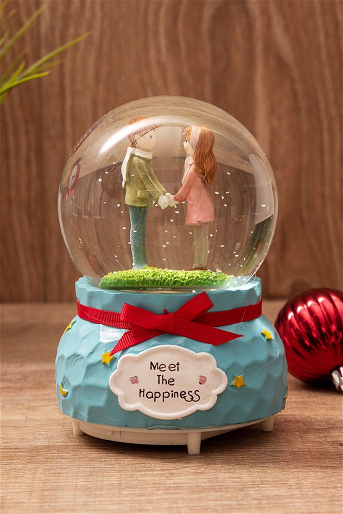 Sevgiliye Romantik Hediye Elele Tutuşan Çiftler Kar Küresi