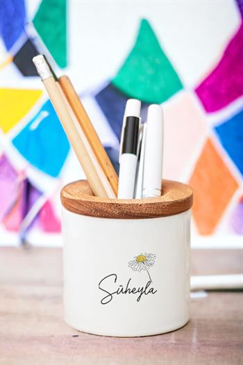 Anneler Günü Hediyesi Papatya Tasarımlı İsimli Ahşap Kapaklı Kalemlik