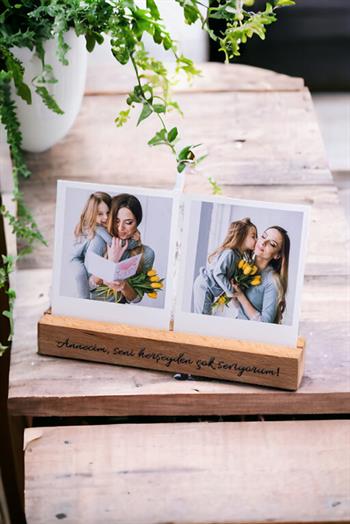 Anneye Hediye İki Fotoğraflı Ahşap Stand