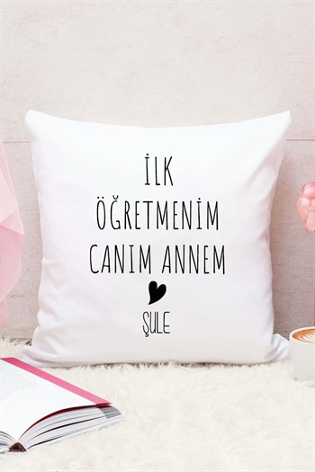 Anneye Öğretmenler Günü Hediyesi İsimli Kare Yastık