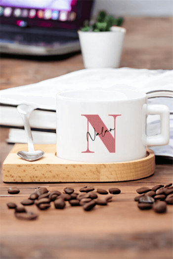 Baş Harfli Üzeri İsim Yazılı Ahşap Altlıklı Fincan