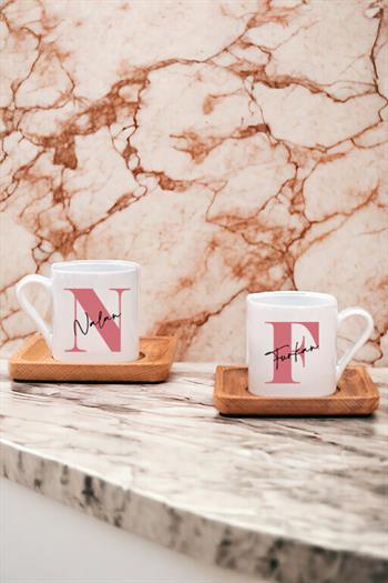 Baş Harfli Üzeri İsim Yazılı İkili Ahşap Altlıklı Türk Kahvesi Fincanı