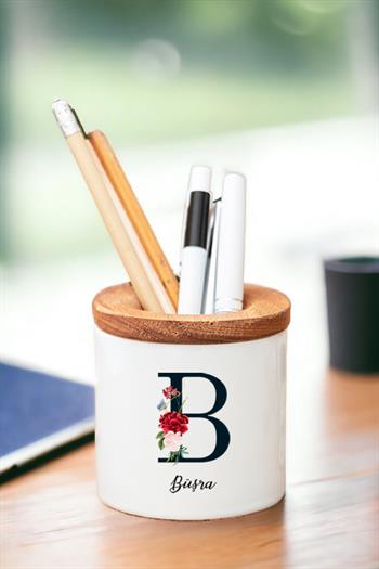 Baş Harfli ve İsimli Ahşap Kapaklı Kalemlik