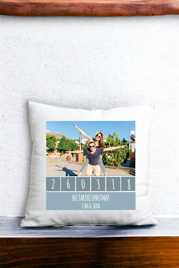 Bu Tarihi Unutma Fotoğraflı Saten Kare Yastık