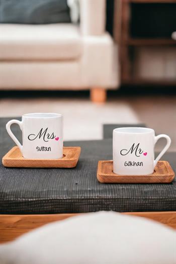 Çiftlere Özel İkili Ahşap Altlıklı Türk Kahvesi Fincanı
