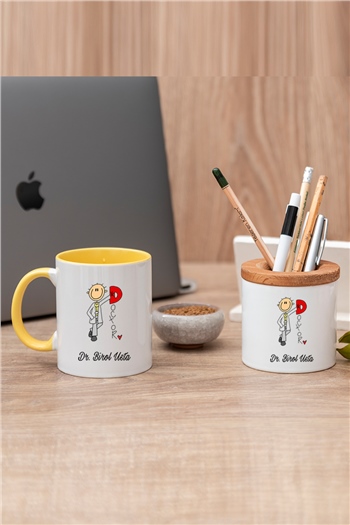Doktor Karikatürü Renkli Kupa Bardak ve Kalemlik