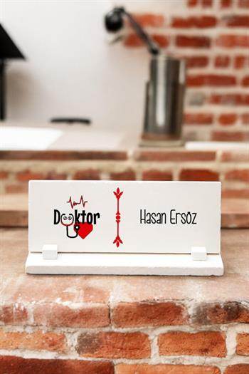Doktor Masasına Hediye Taş Masa İsimliği