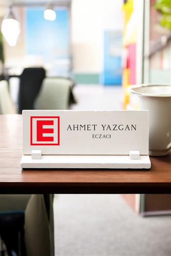 Eczane Açılışına Hediye Eczacı Taş Masa İsimliği