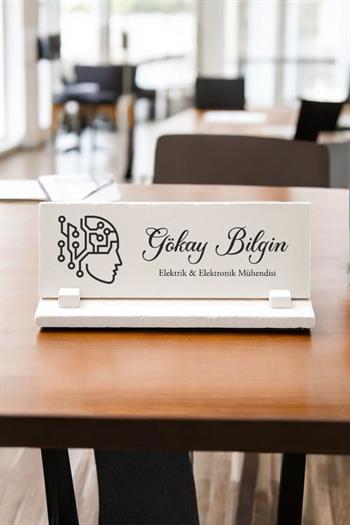 Elektrik Elektronik Mühendisi Taş Masa isimliği