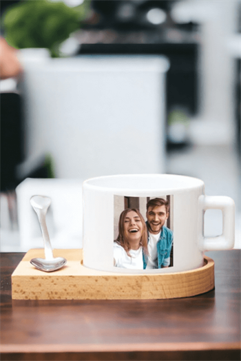 Kişiye Özel Fotoğraflı Ahşap Altlıklı Kahve Fincanı
