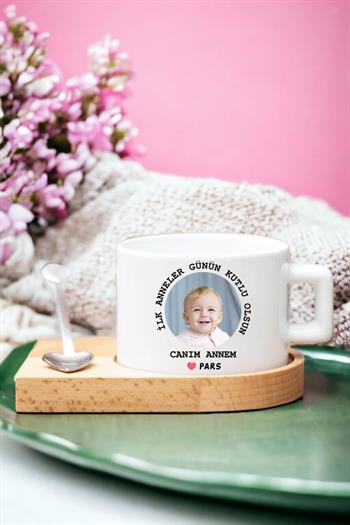 İlk Anneler Günü Hediyesi Fotoğraflı Ahşap Altlıklı Fincan