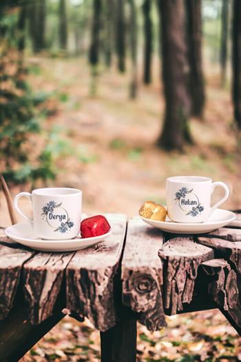 İsme Özel Çiçek Desenli İkili Porselen Türk Kahvesi Fincanı