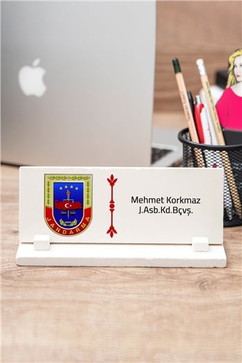 Jandarma Komutanına Hediye Rütbe ve Logolu Taş Masa İsimliği