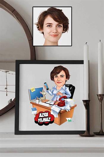 Kadın Bankacıya Hediye Karikatürlü Kare Çerçeve