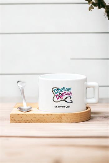 Kadın Doktora Hediye Steteskop Tasarım Kalp Kaşıklı Ahşap Altlıklı Fincan
