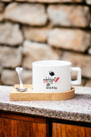 Kadın Edebiyat Öğretmeni Hediye Kalp Kaşıklı Ahşap Altlıklı Fincan