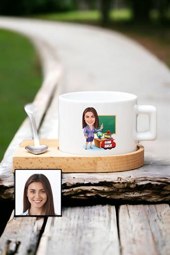 Kadın Öğretmene Özel Hediye Karikatürlü Ahşap Altlıklı Fincan