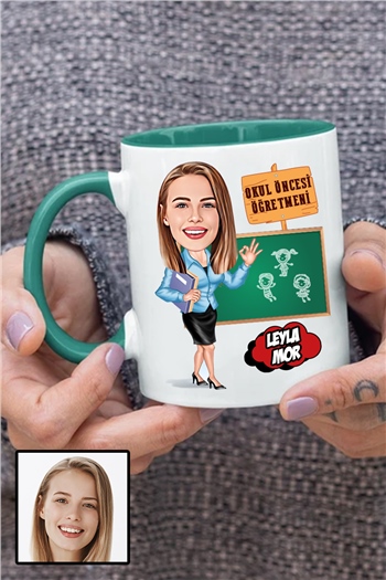 Kadın Okul Öncesi Öğretmenine Özel Hediye Karikatürlü İçi Renkli Kupa Bardak