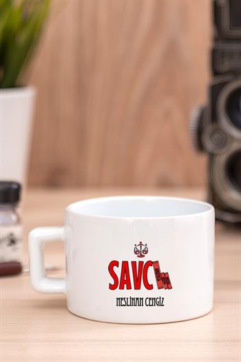 Kadın Savcıya Hediye Kalp Kaşıklı Ahşap Altlıklı Fincan