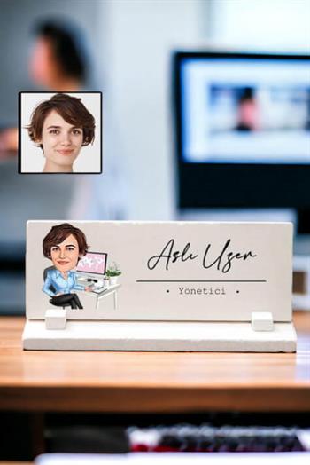 Kadına Yeni İş Tebrik Hediyesi Karikatürlü Masa İsimliği