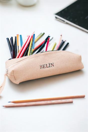 Kişiye Özel Çiçek Harf Tasarım İsim Yazılı Keten Bez Kalemlik