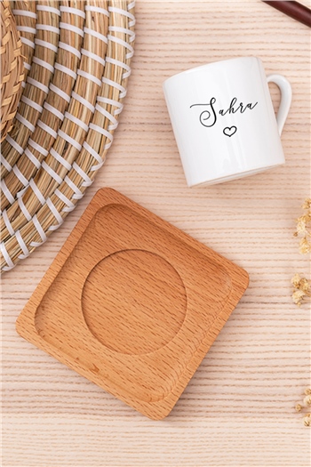 Kişiye Özel El Yazısı Tasarımlı İsimli Ahşap Altlıklı Türk Kahvesi Fincanı