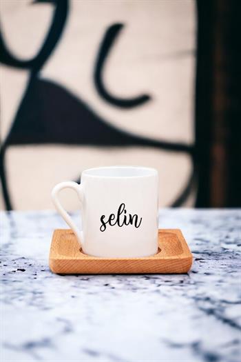 Kişiye Özel İsim Yazılı Ahşap Altlıklı Türk Kahvesi Fincanı