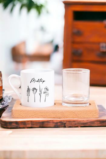 Kişiye Özel Karakalem Çizimli Çiçekler Ahşap Sunumlu Türk Kahvesi Fincanı