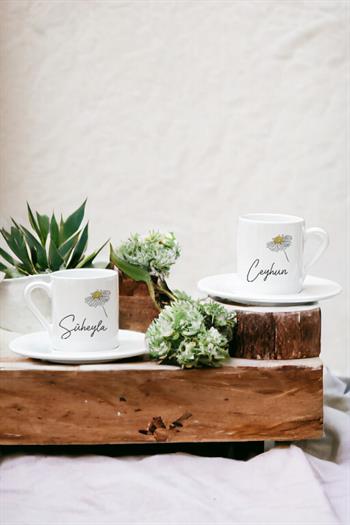 Kişiye Özel Papatya Tasarımlı İsimli İkili Beyaz Türk Kahvesi Fincanı