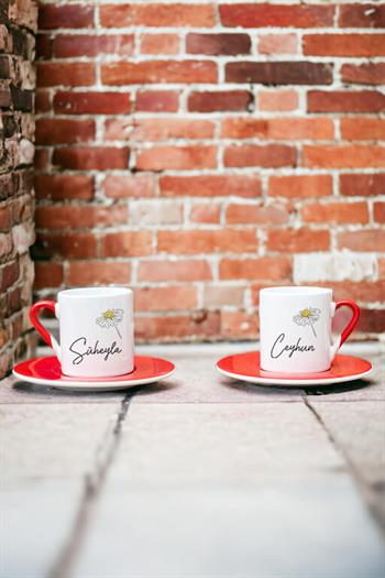 Kişiye Özel Papatya Tasarımlı İsimli İkili Kırmızı Türk Kahvesi Fincanı