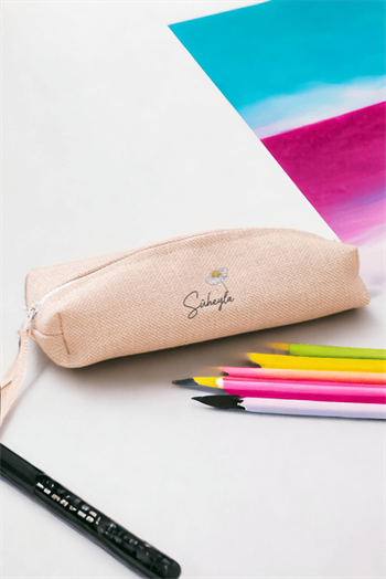 Kişiye Özel Papatya Tasarımlı İsimli Keten Bez Kalemlik