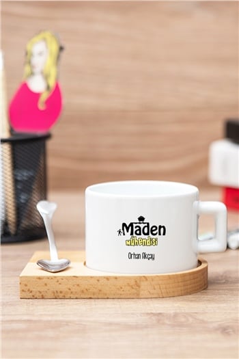 Kadın Maden Mühendisine Hediye Kalp Kaşıklı Ahşap Altlıklı Fincan