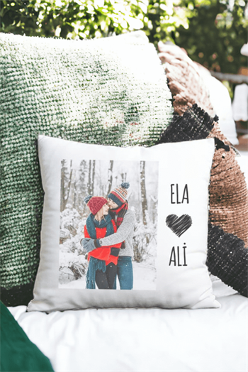 Sevgiliye Hediye İsimli ve Fotoğraflı Saten Kare Yastık