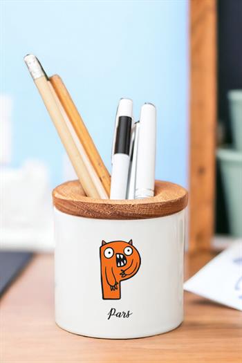 Sevimli Canavarlar Çocuklara Özel Baş Harfli Ahşap Kapaklı Kalemlik