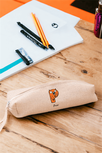 Sevimli Canavarlar Çocuklara Özel Baş Harfli Keten Bez Kalemlik