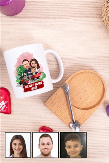 Üç Kişilik Aileye Özel Karikatürlü Ahşap Altlıklı Beyaz Kupa Bardak