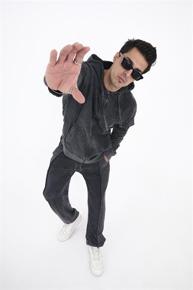 Piece Died And Acid Washed Antrasit Zipper