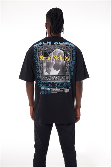 Trust Nobody Black T-shirt