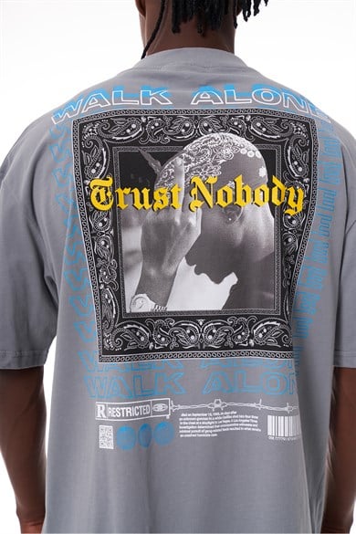 Trust Nobody Grey T-shirt