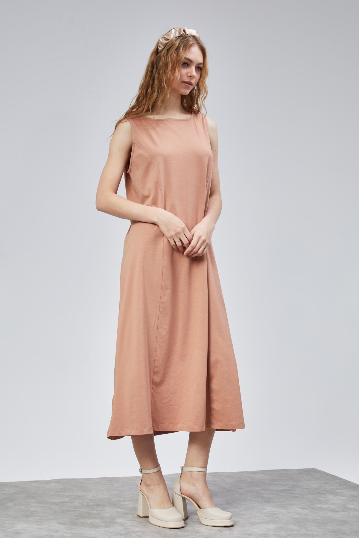 Kadın Halter Yaka Sıfır Kol Düz Oversize Midi Boy Kiremit Elbise