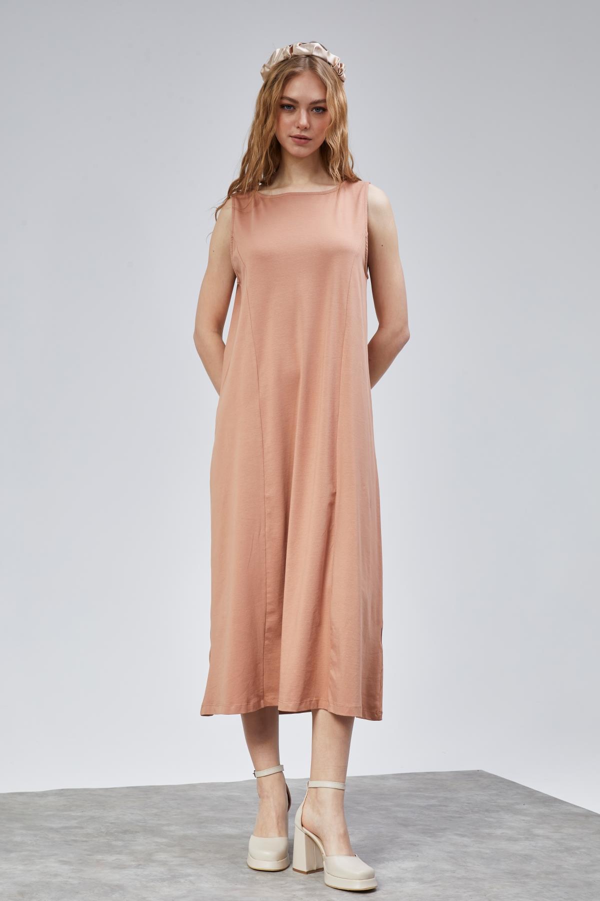 Kadın Halter Yaka Sıfır Kol Düz Oversize Midi Boy Kiremit Elbise