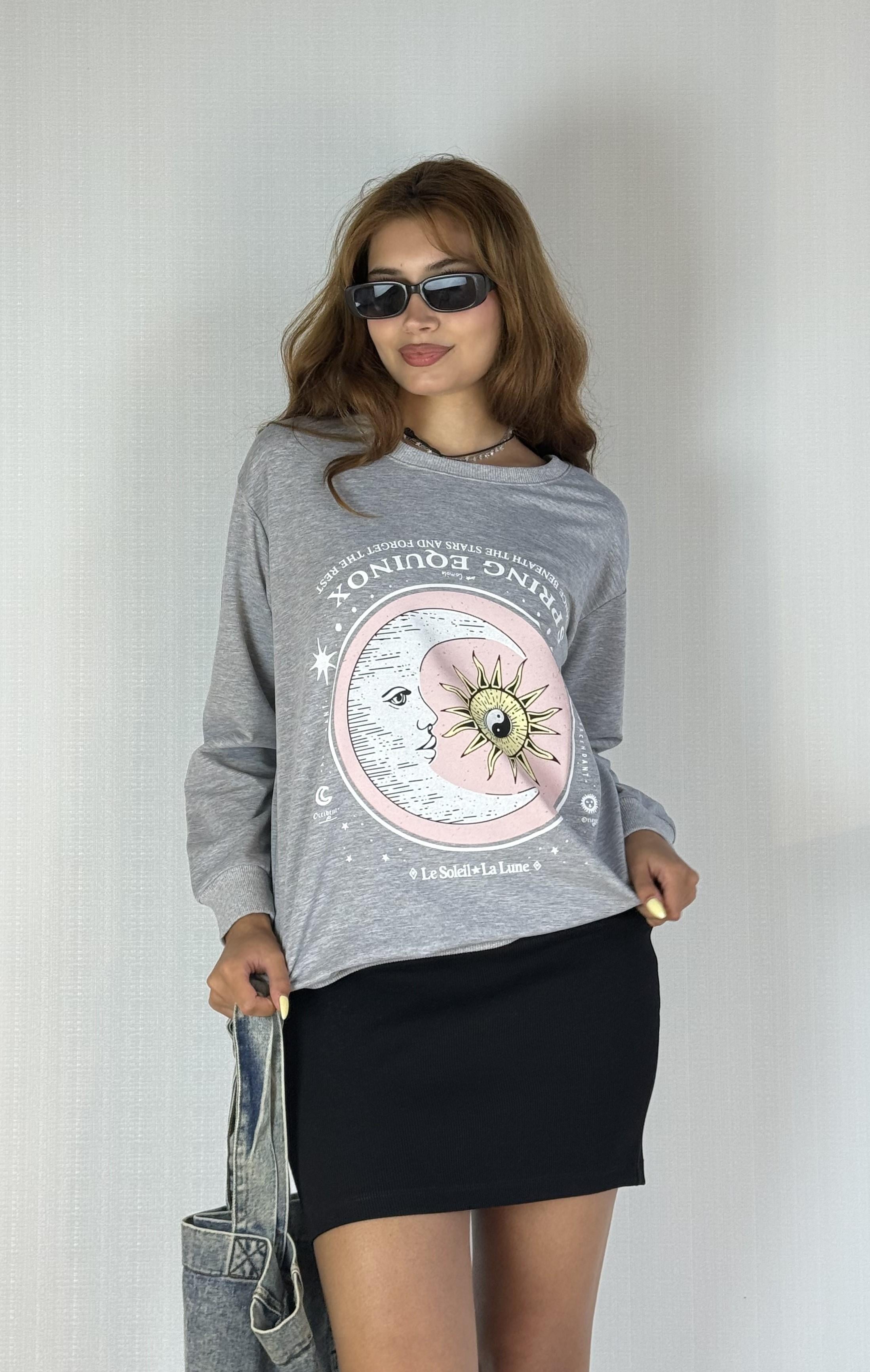 Kadın Bisiklet Yaka Baskı Detaylı Sweatshirt - Gri