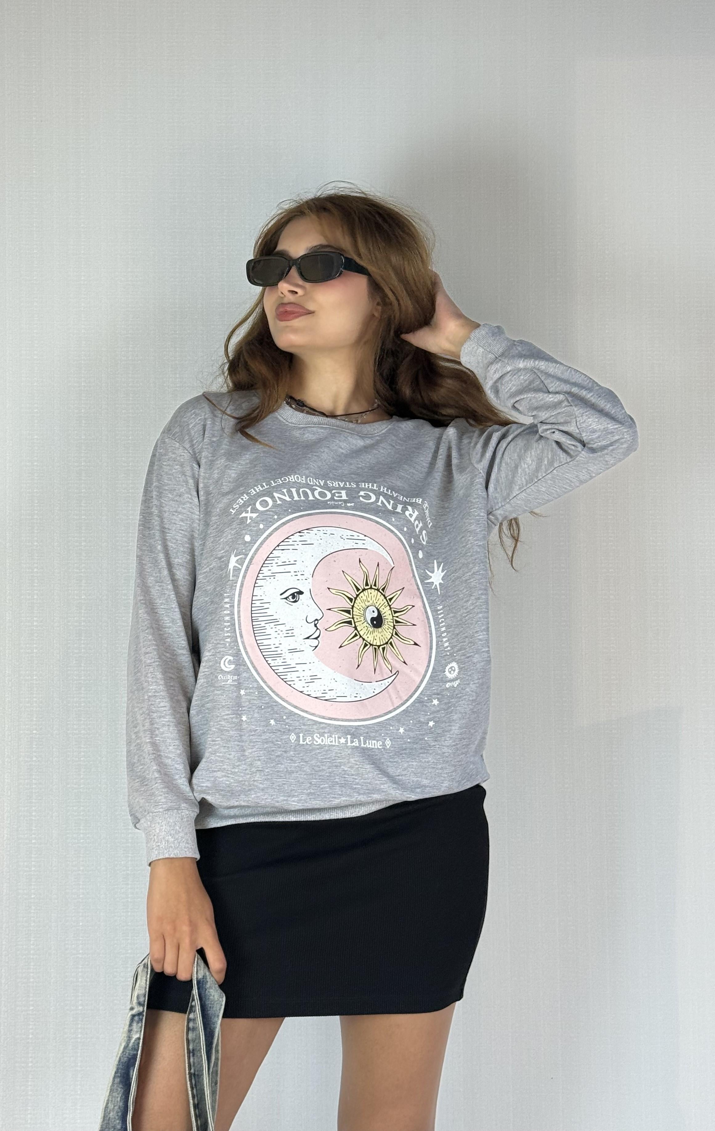 Kadın Bisiklet Yaka Baskı Detaylı Sweatshirt - Gri
