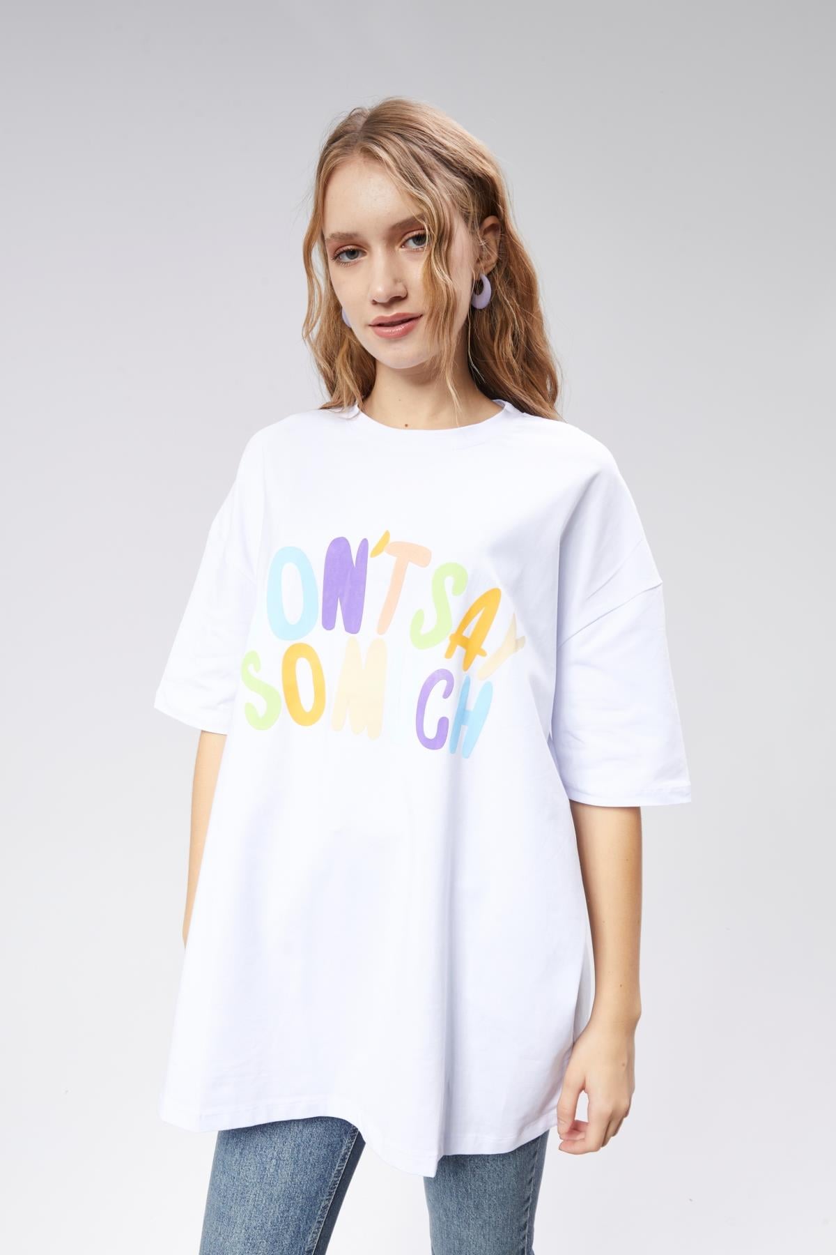 Kadın Bisiklet Yaka Baskılı Kısa Kollu Oversize Beyaz Tişört 