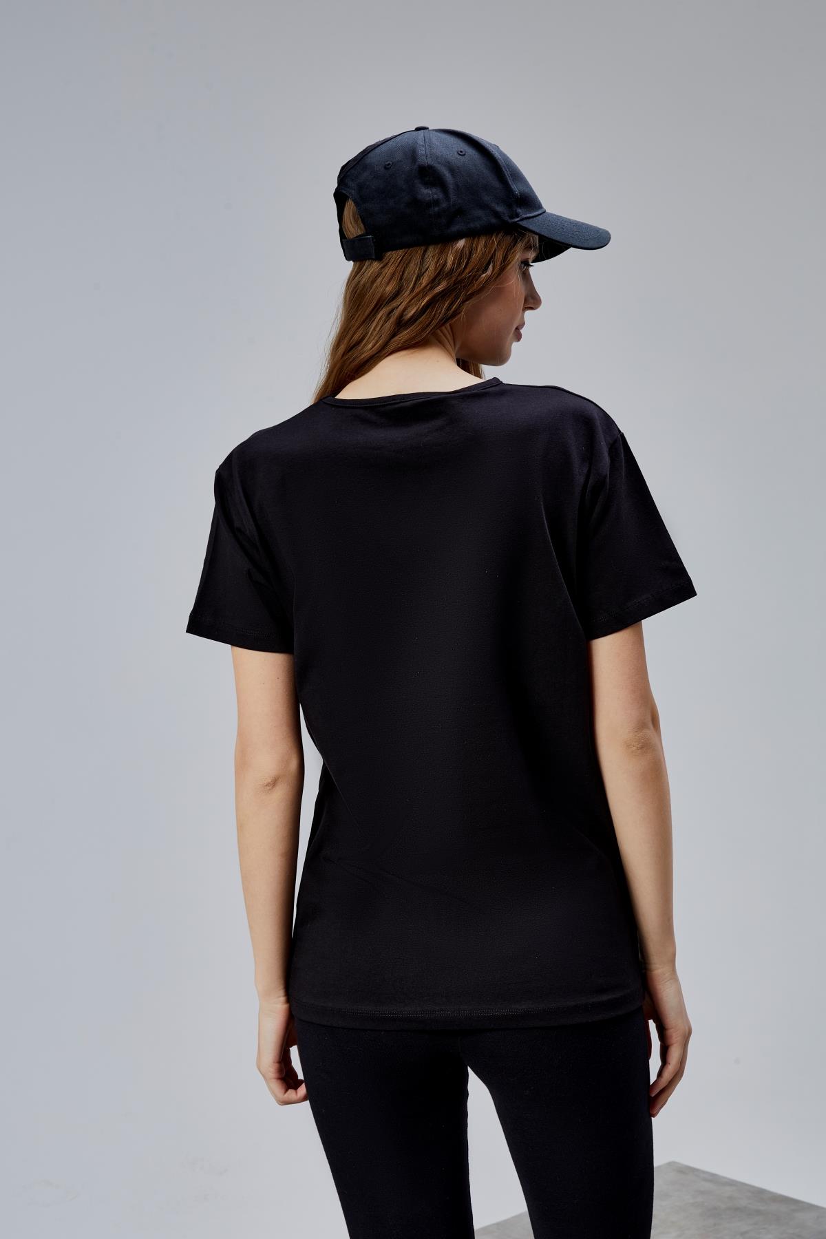 Kadın Bisiklet Yaka Kısa Kollu Siyah Tişört 