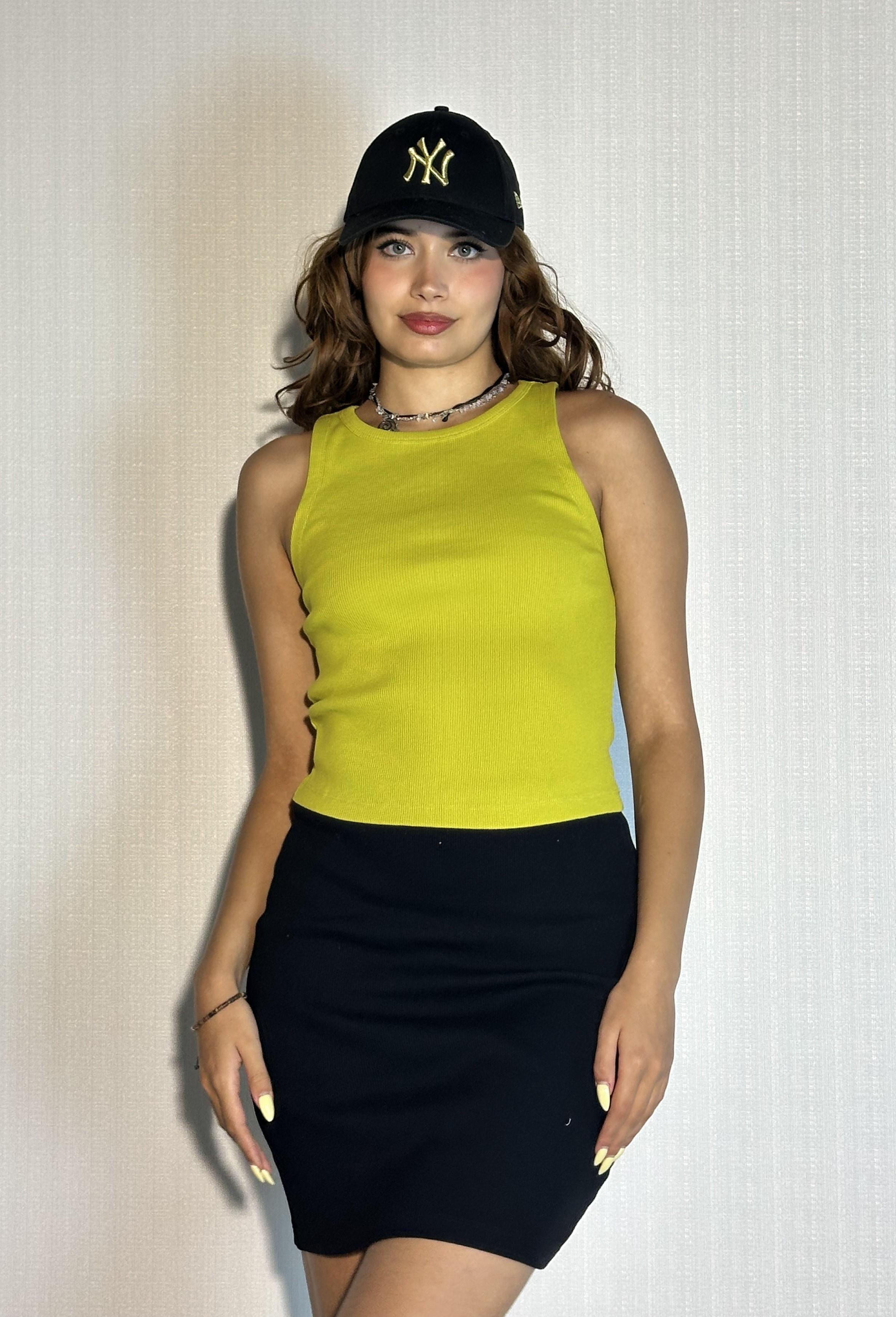 Kadın Halter Yaka Kolsuz Yeşil Basic Crop Bluz