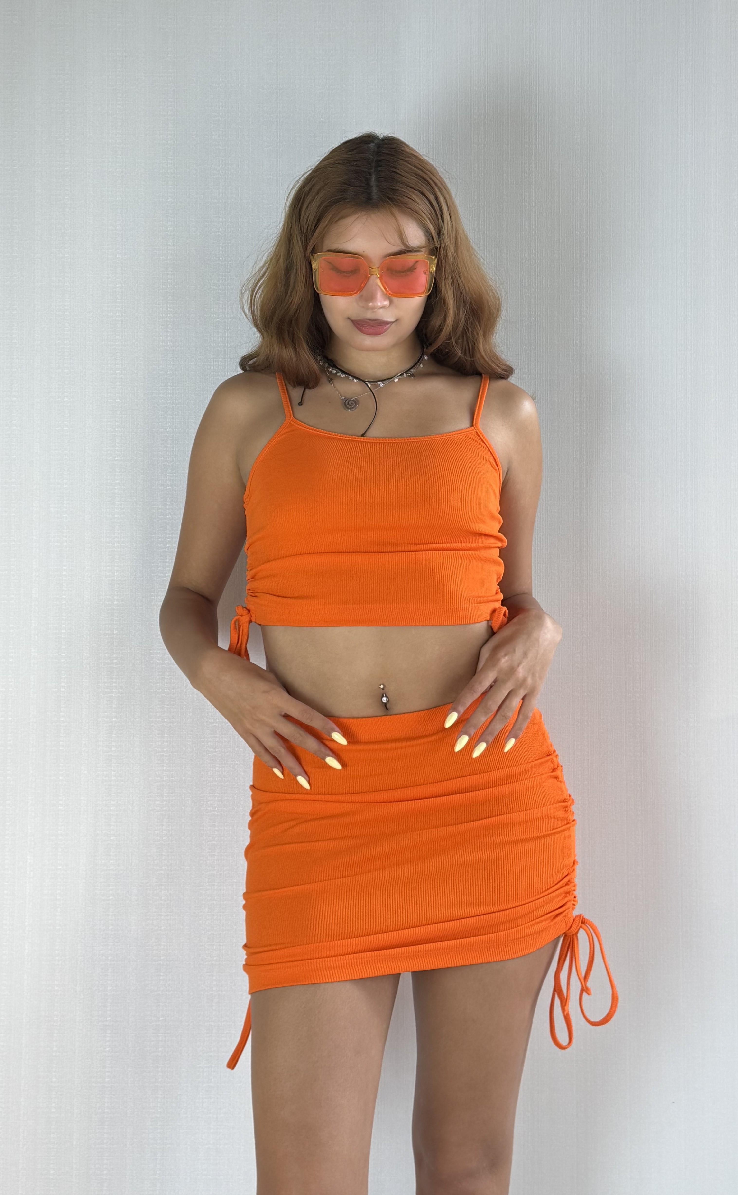 Kadın İnce Askılı Ayarlanabilir Fitilli Üst Crop Alt Mini Oranj Etekli Takım