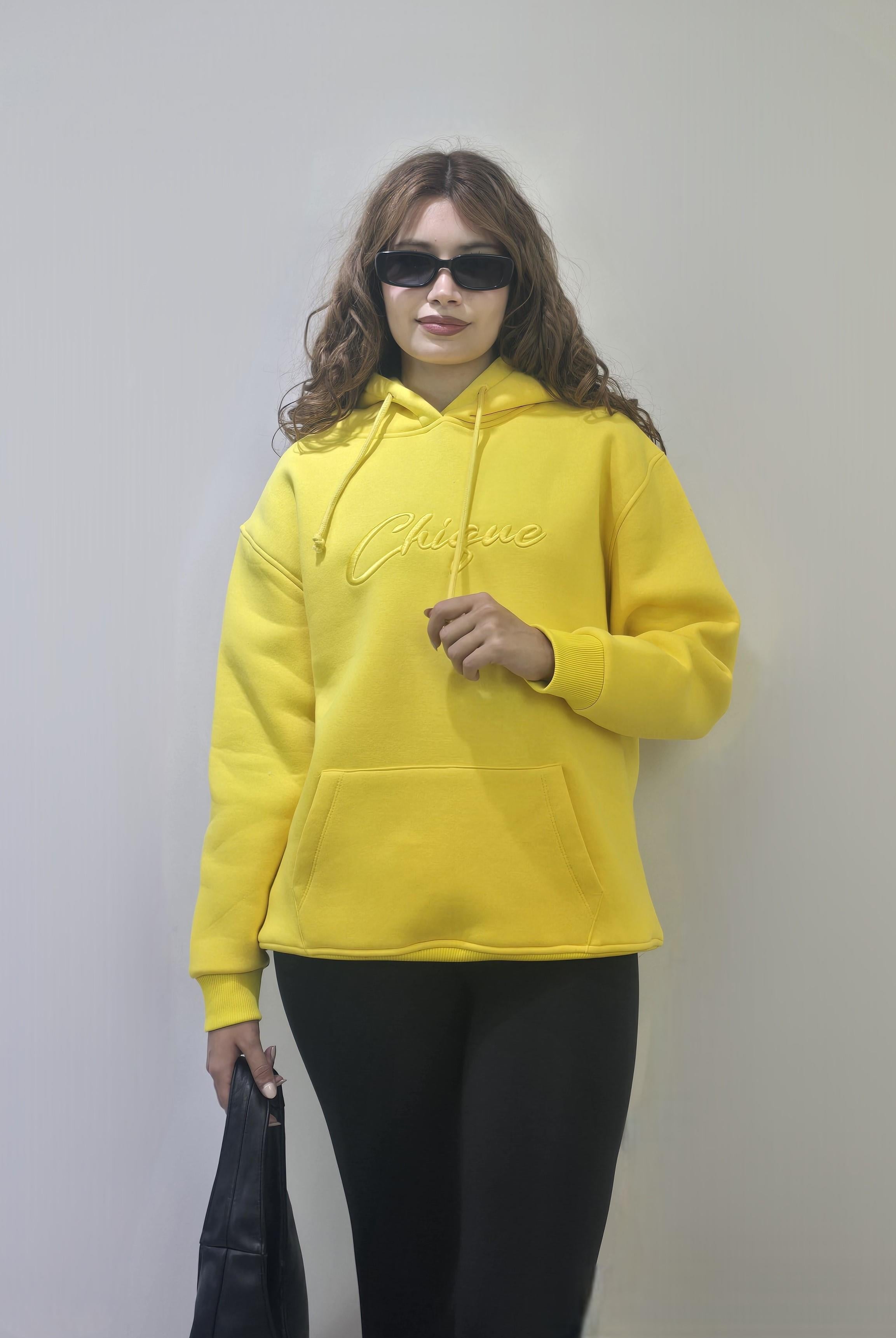 Kadın Kapüşonlu Baskı Detaylı Kanguru Cepli Oversize Sarı Sweatshirt