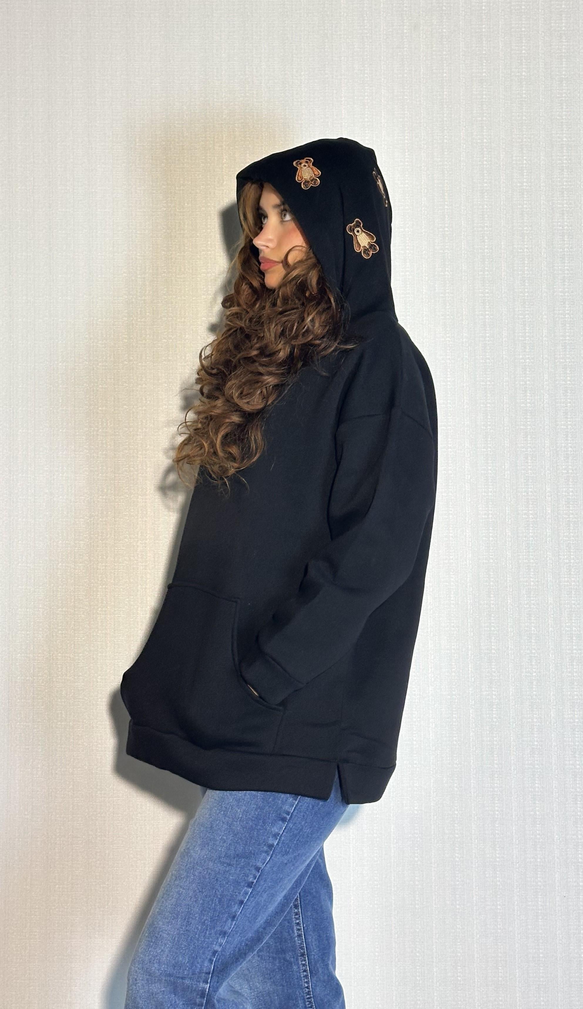 Kadın Kapüşonlu Kanguru Cepli Nakış Baskı Detaylı Uzun Kollu Oversize Sweatshirt 